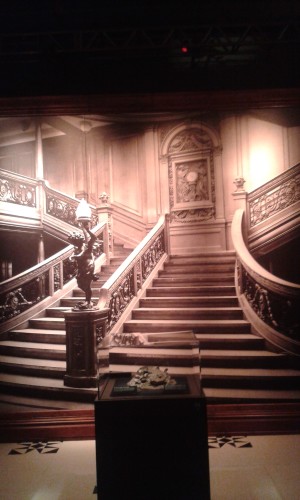 Slávne Veľké schodisko, ktoré nesmie chýbať v žiadnom dobrom článku o Titanicu 